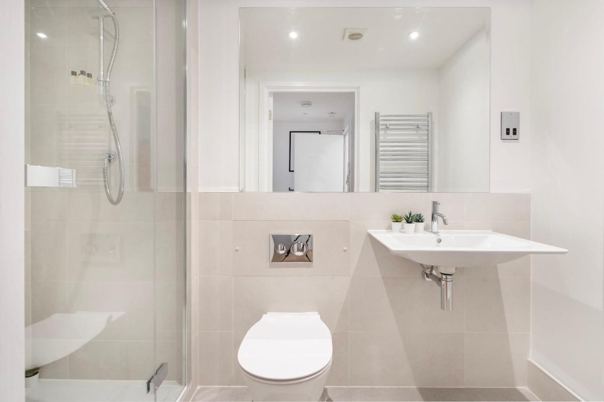 לונדון Fitzrovia With Balcony - Cityapartmentstay מראה חיצוני תמונה