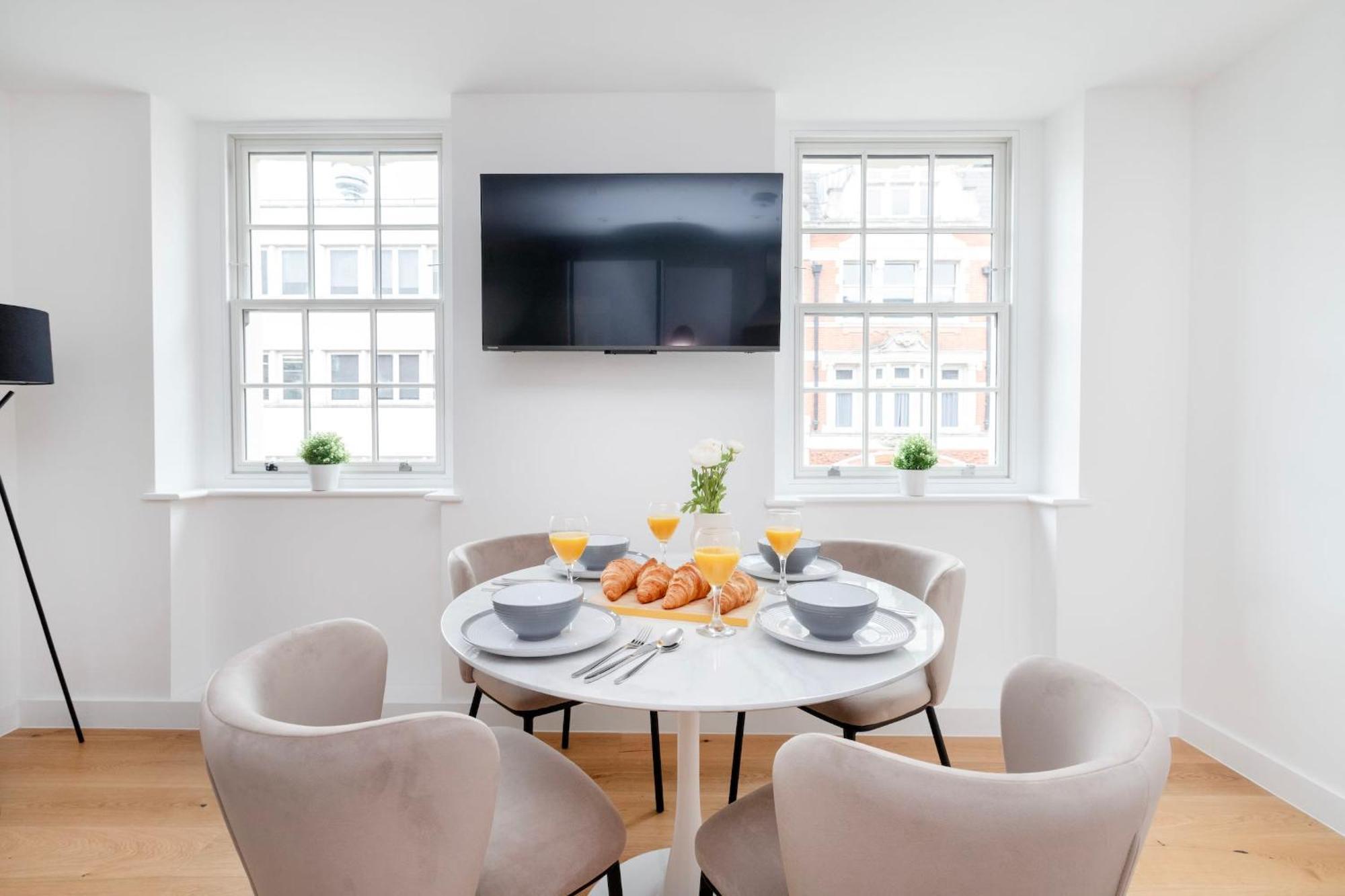 לונדון Fitzrovia With Balcony - Cityapartmentstay מראה חיצוני תמונה