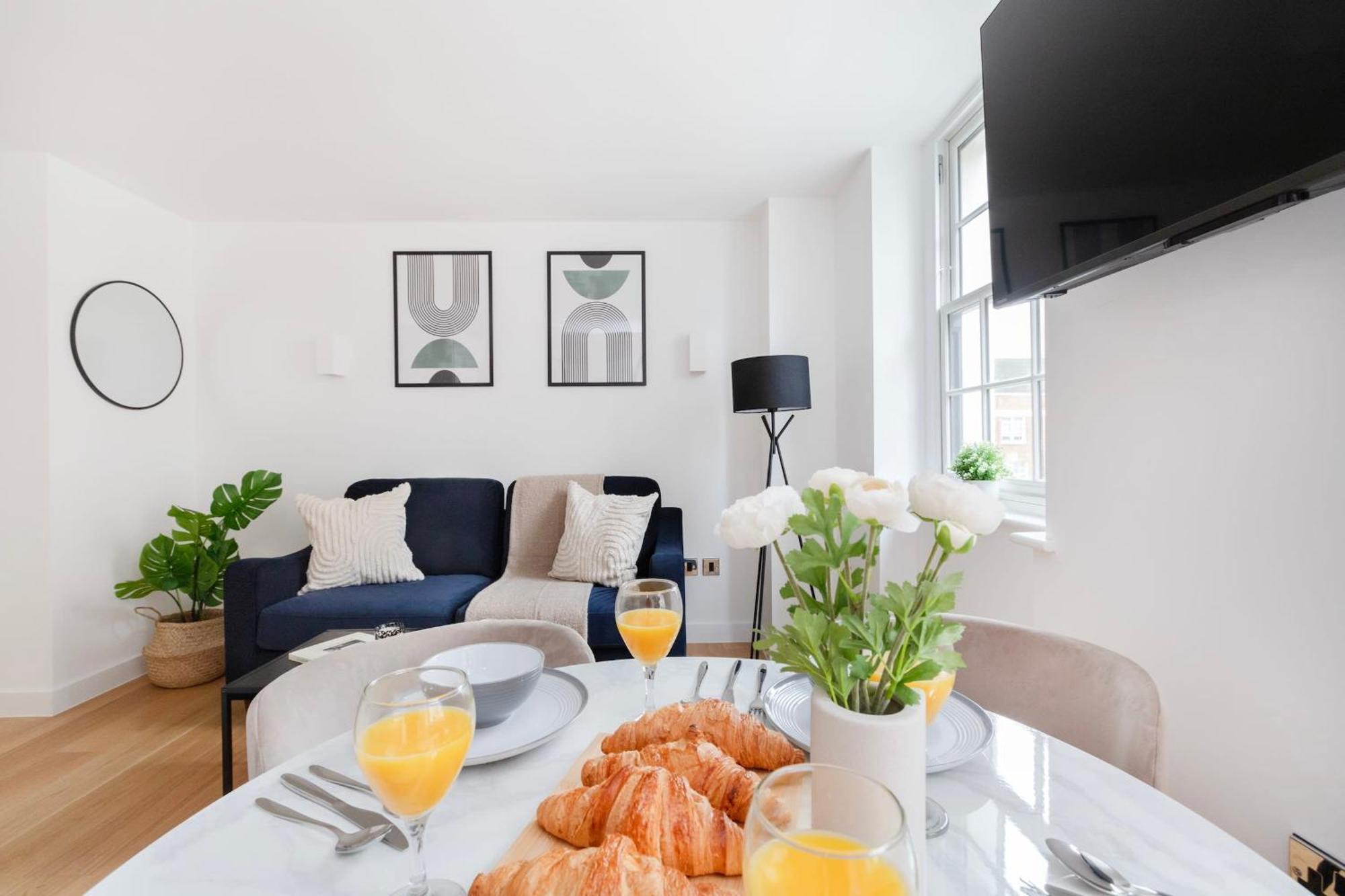 לונדון Fitzrovia With Balcony - Cityapartmentstay מראה חיצוני תמונה